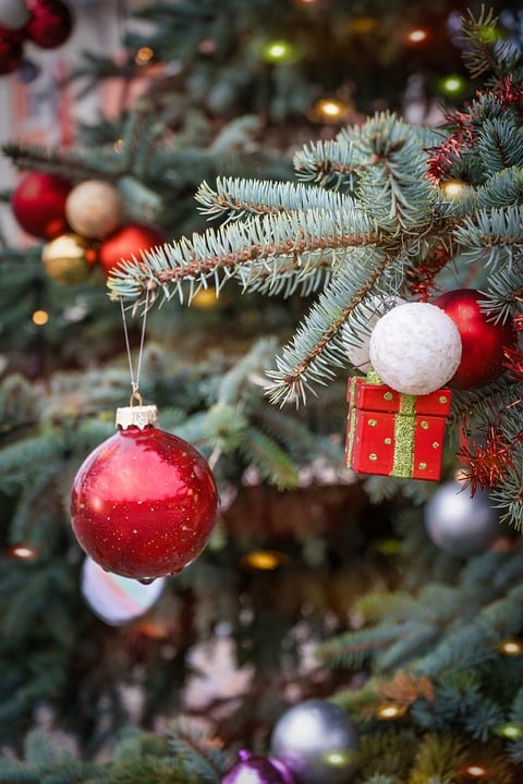 christmas-balls-8449615_960_720