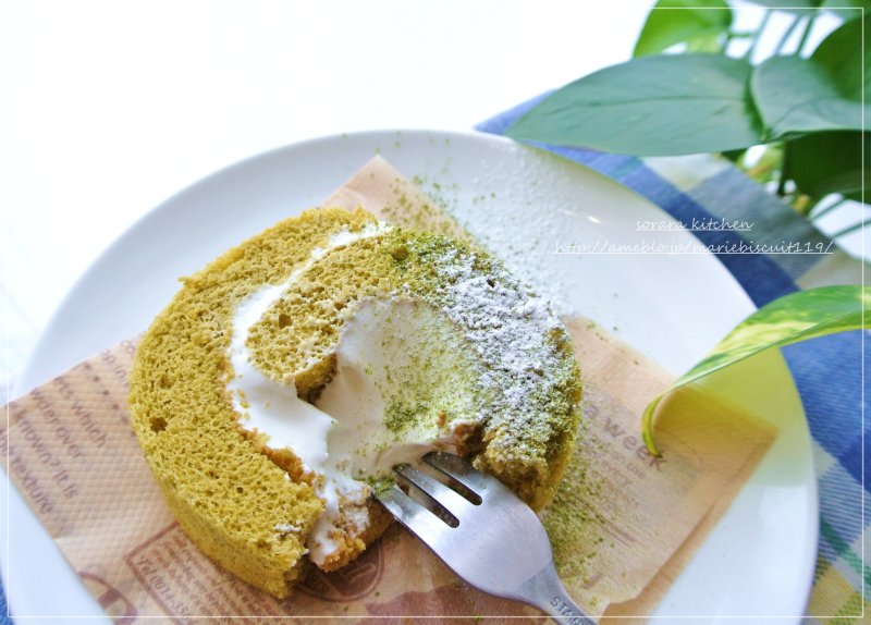 ★抹茶とホワイトチョコのロールケーキ★ : ︎そらのおうちカフェごはん ︎