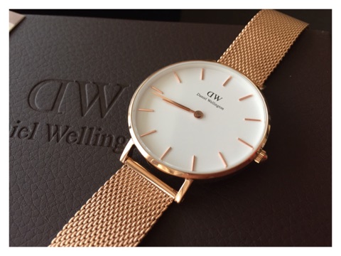 {18E48B78-E10E-4618-992E-699E53A327F2}