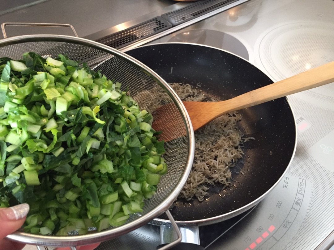 {C2AA6D3A-F099-400B-A4A2-6FA770991A34}