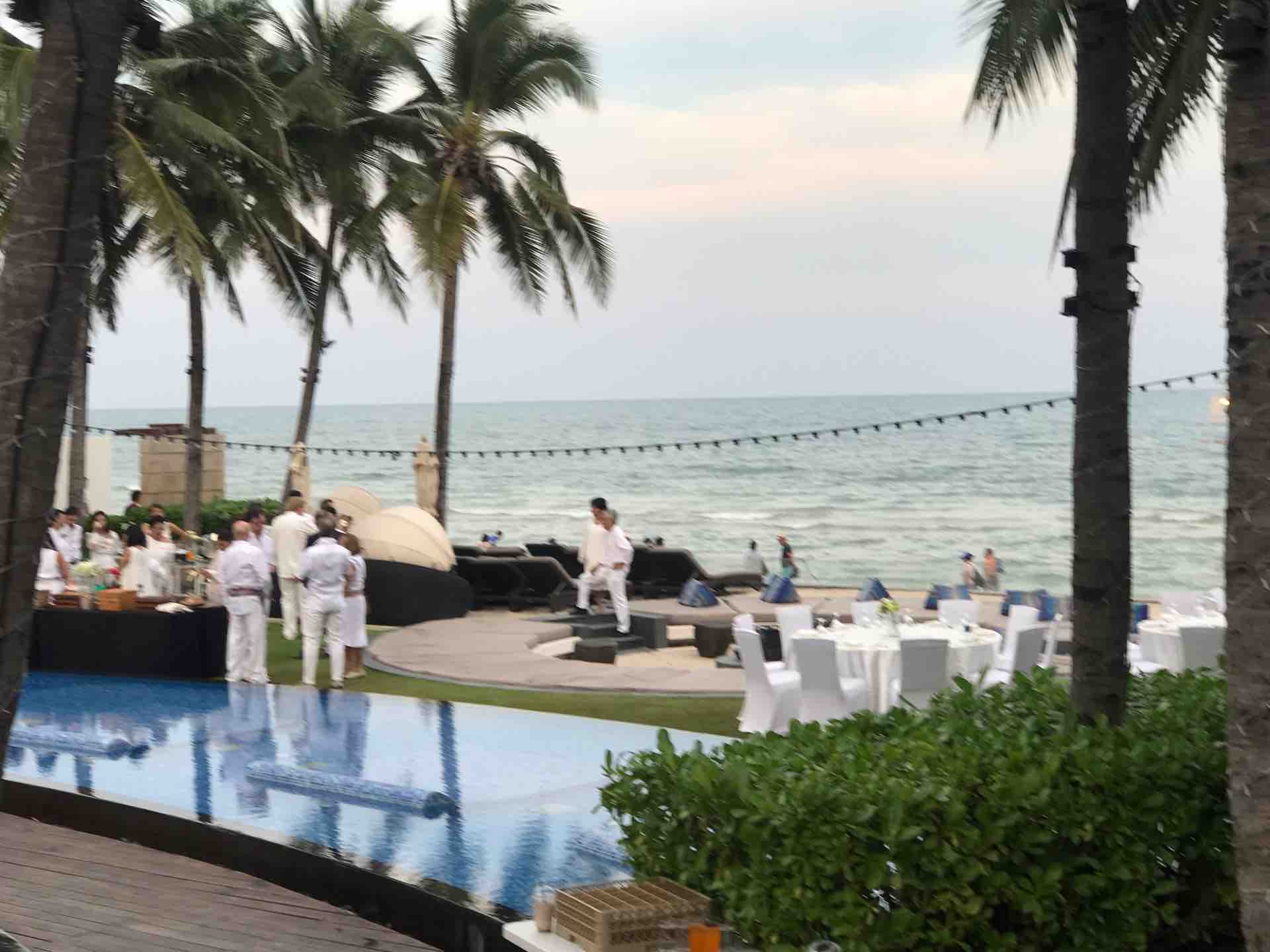 インターコンチネンタル ホアヒン で。 : 旅する惑星