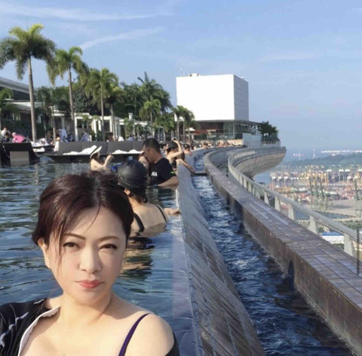 マリーナベイサンズの屋上プール 旅する惑星