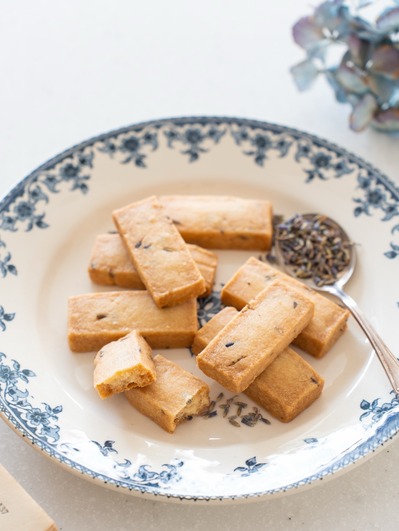 38076B9A-EADD-4D27-8921-816DCAF58EC5