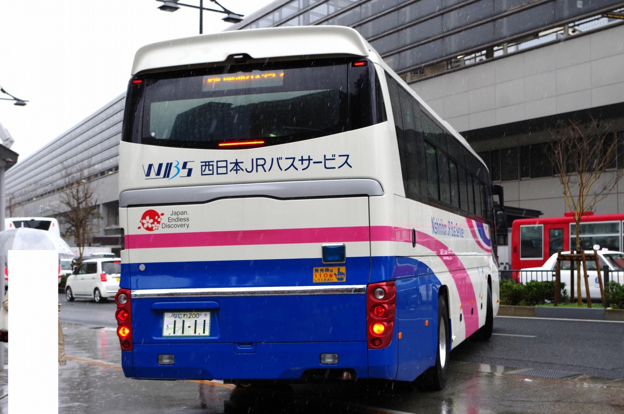 日野・2代目セレガ(西日本ジェイアールバスサービス647-5981