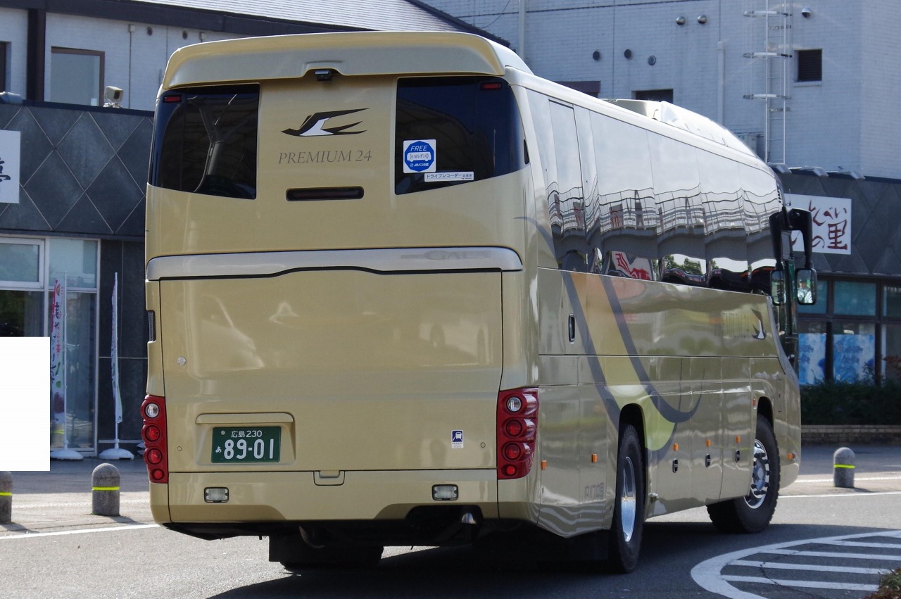 JRバス東北　いすゞガーラハイデッカー　びゅうバス JRバス東北 いすゞガーラ ハイデッカー はやぶさカラー 青森支店