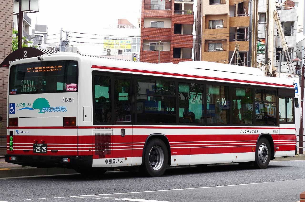 いすゞ・2代目エルガ(小田急バスC9353・多摩200か2925) : 近江発､ま
