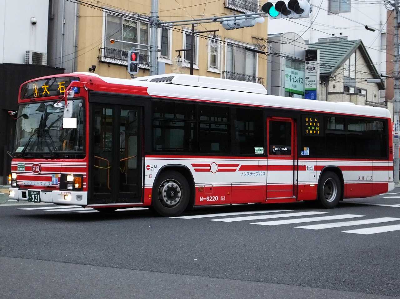 いすゞ・エルガ(京阪バスN-6220・滋賀200か921/N-6221・滋賀200か922