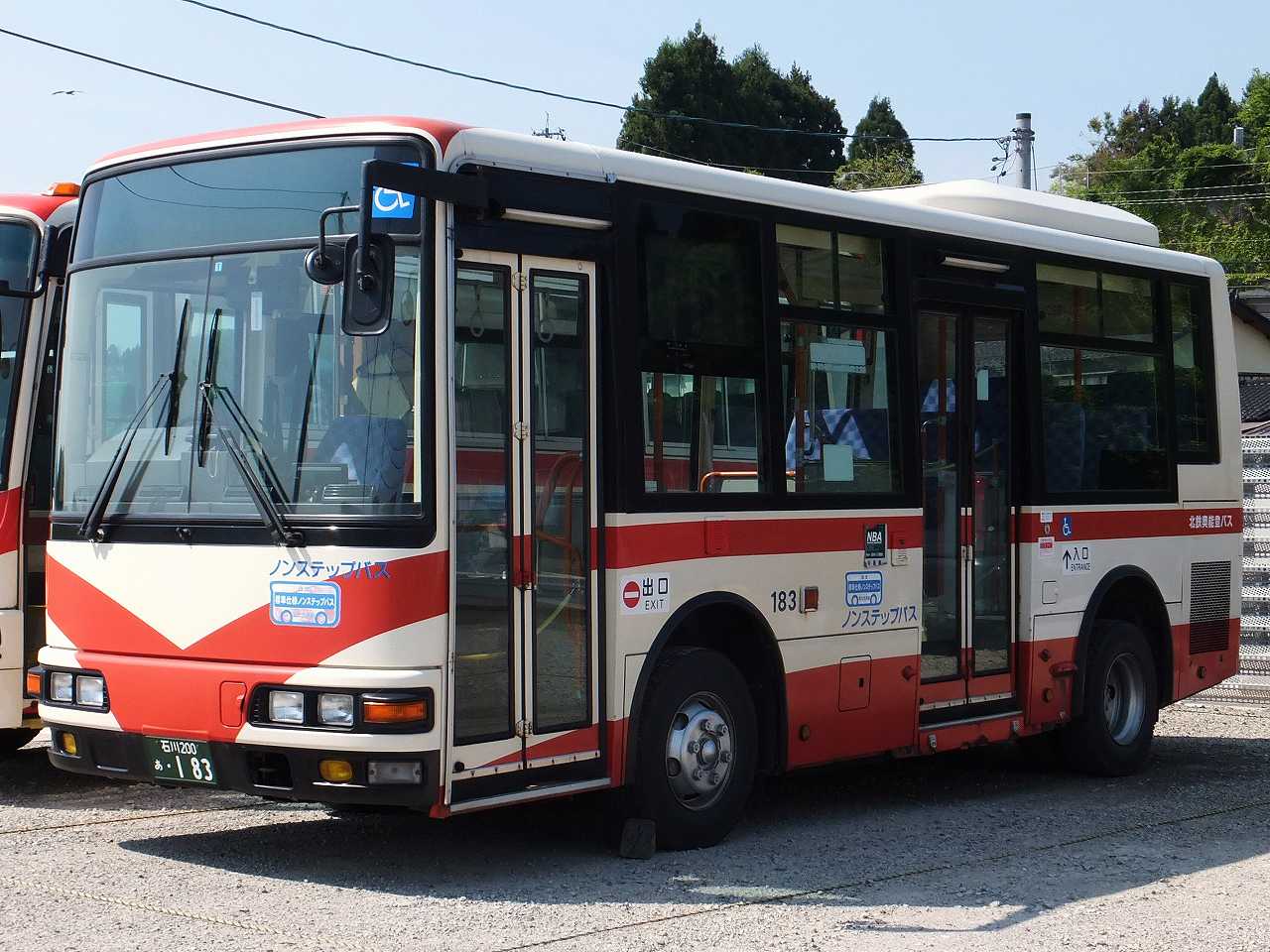 三菱ふそう・エアロミディME(北鉄奥能登バス35-183・石川200あ183 