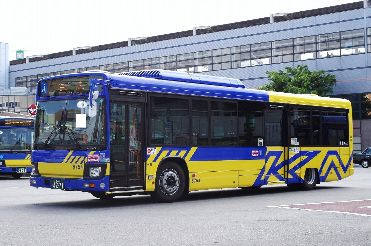 日野・ブルーリボンKV290系(近鉄バス6754・大阪200か4271) : 近江発､ま