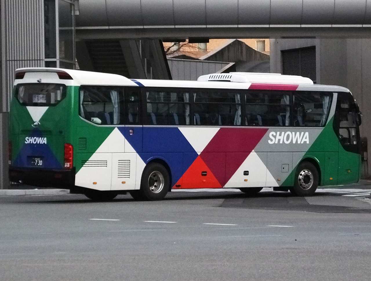 ヒュンダイ ユニバース 昭和自動車 佐賀0か730 近江発 まりーんの道が続く限り