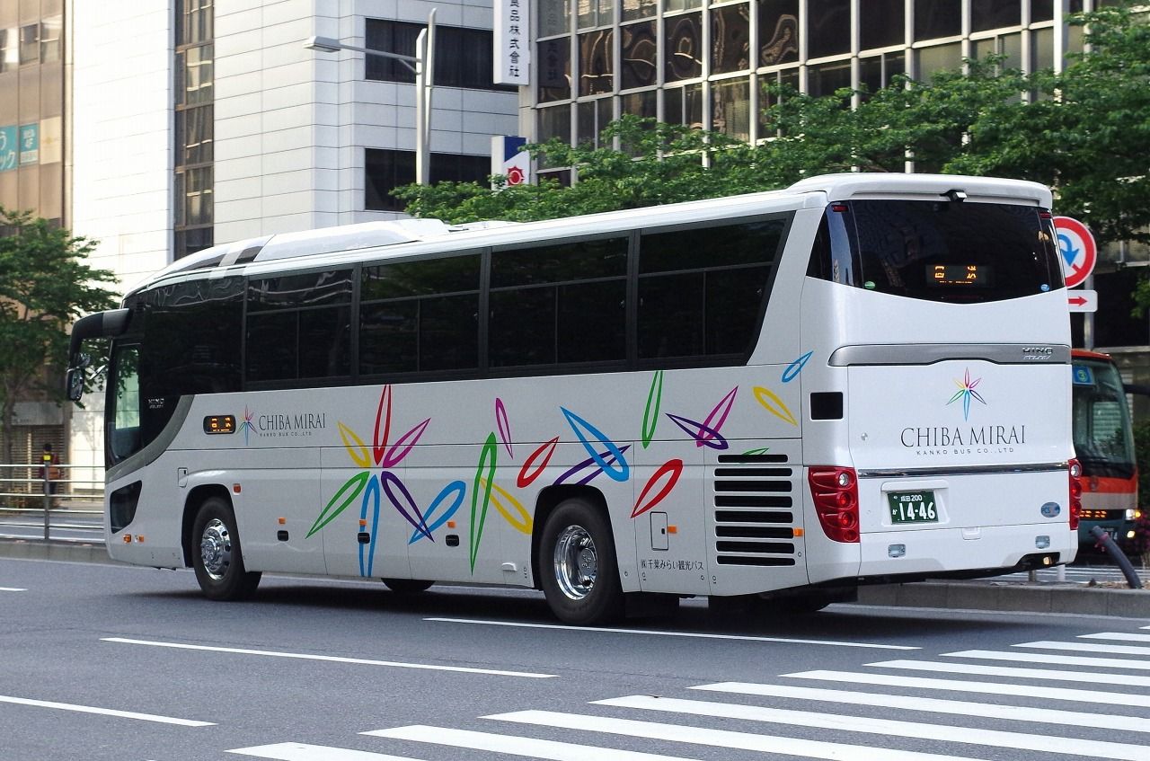 バスコレクション改造新型セレガ千葉みらい観光バスタイプ 2025.3.26 あいおい観光バス 9900［あいおい観光］ 日野 セレガ