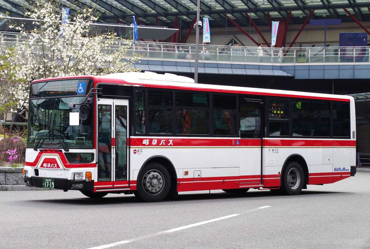 三菱ふそう・3代目エアロスター(岐阜乗合自動車・岐阜200か1719/岐阜