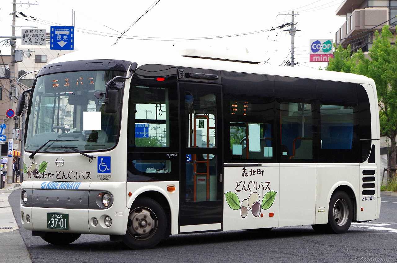 ぴちょんくん バス 日野・2代目ポンチョ(みなと観光バス・神戸230あ371) : 近江発､まりー