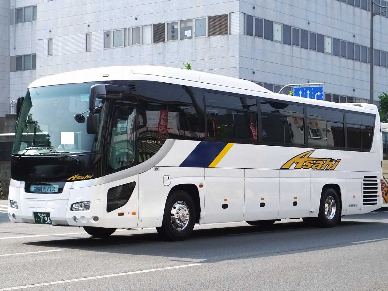 2086.いすゞガーラ いすゞ・ガーラRU系(旭観光バス・石川200か796) : 近江発､まりーんの道