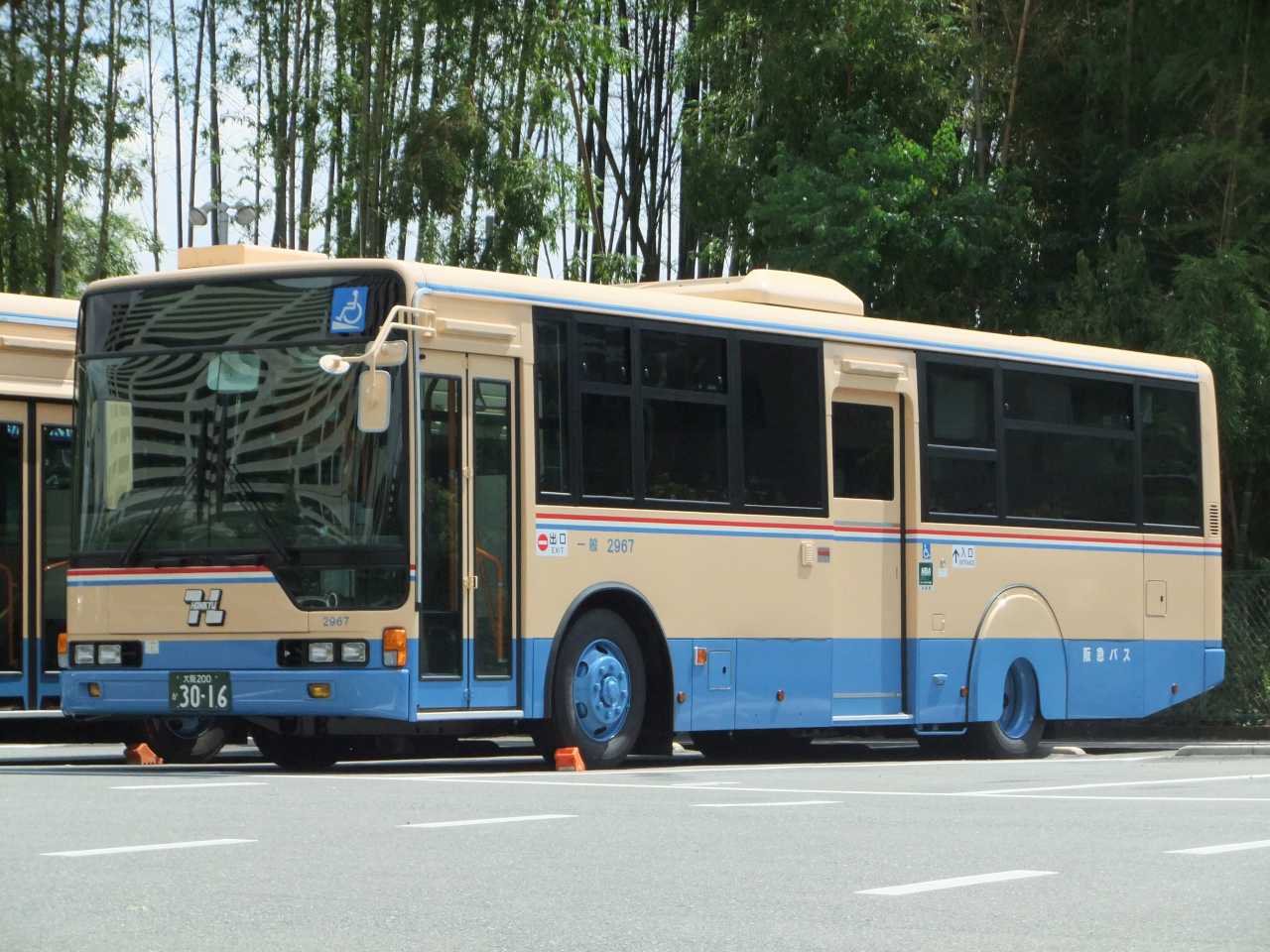 三菱ふそう・ニューエアロスター(阪急バス2954・大阪200か2939/2967