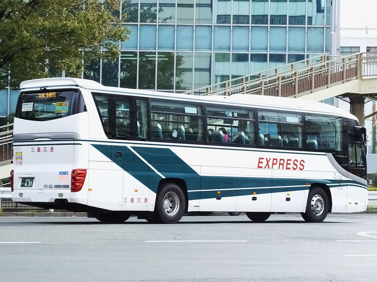 いすゞ・ガーラRU系(三重交通5301・三重200か631/5317・三重200か1046