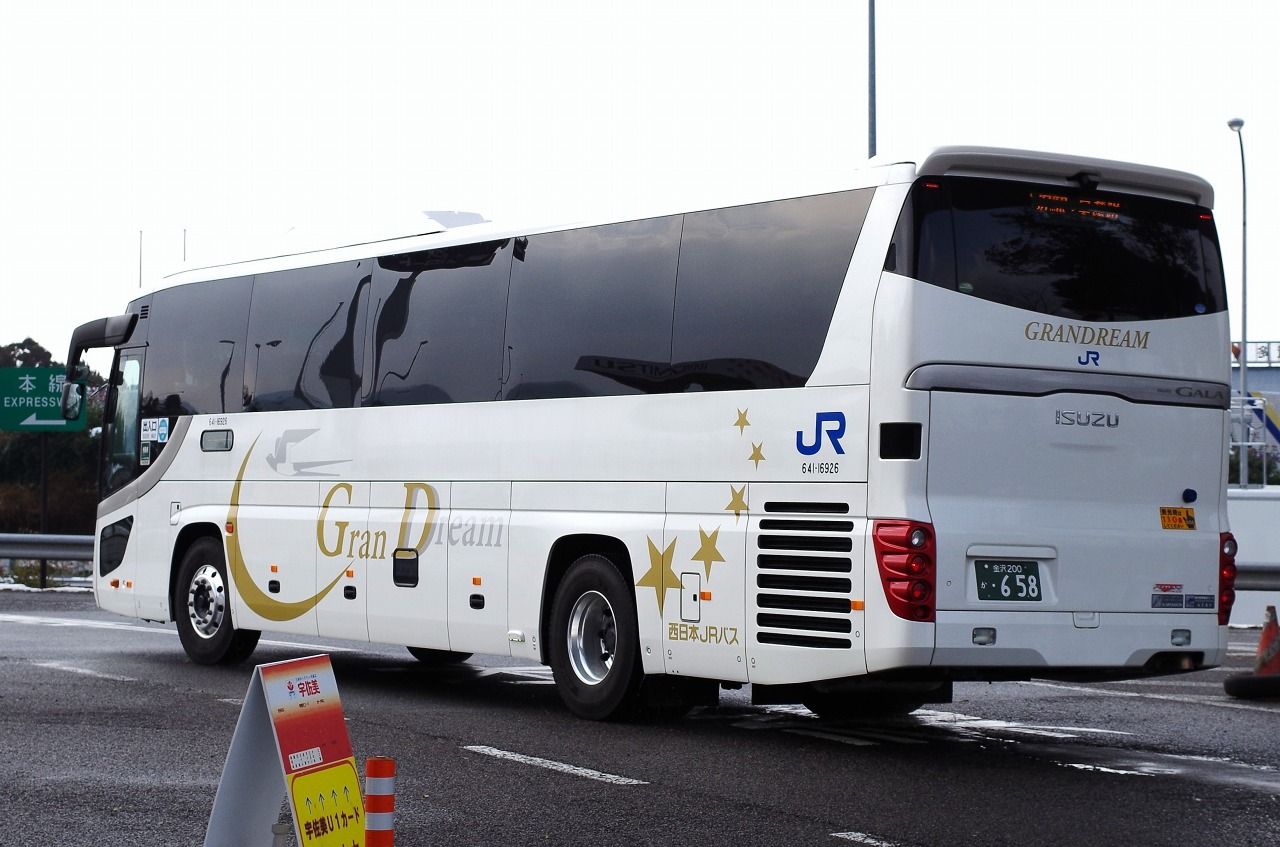 いすゞ・ガーラRU系(西日本ジェイアールバス641-16926・金沢200か658