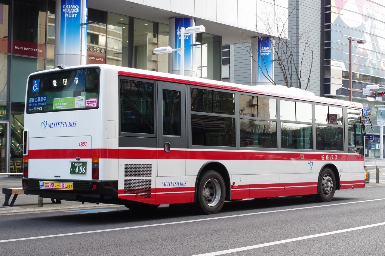 三菱ふそう・3代目エアロスター(名鉄バス4823・豊田200か496) : 近江発