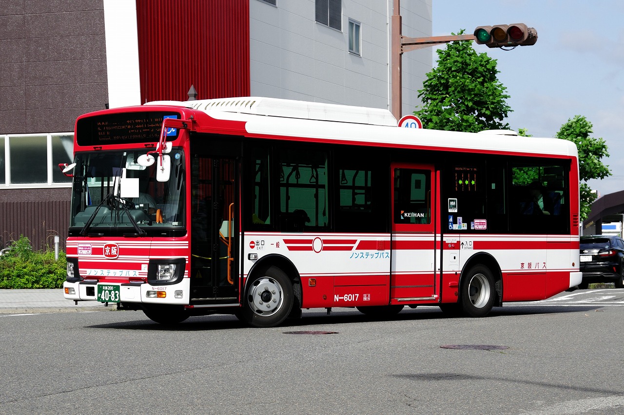 いすゞ・2代目エルガミオ（京阪バスN-6017・京都200か4083） : 近江発