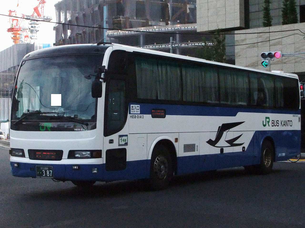 日産ディーゼル・スペースアロー+西日本車体工業98MC/C-Ⅰ(1)型 日産ディーゼル・スペースアロー+西日本車体工業98MC/C-Ⅰ(1)型