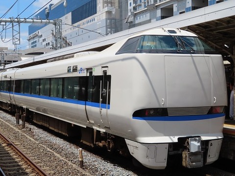 サンダーバード」運用が683系4000番台に原則統一 : まぁ～くんの乗り物