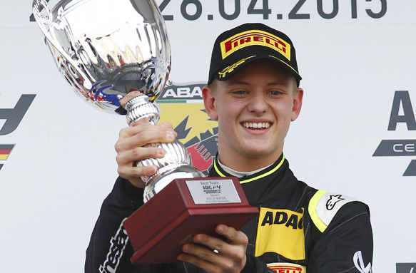 ミック・シューマッハ、F4初優勝: シューマッハの息子 : F1通信 ミック・シューマッハ、F4初優勝: シューマッハの息子 : F1通信