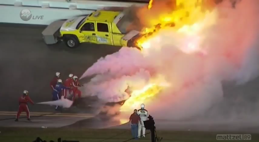 モントーヤ デイトナ500でクラッシュ マシンが炎上 動画 F1通信 モントーヤ デイトナ500でクラッシュ マシンが炎上 動画 F1通信