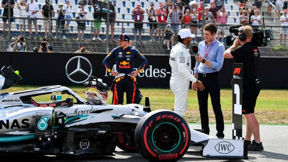 ポール・ディ・レスタ、予選後のハミルトンにインタビュー