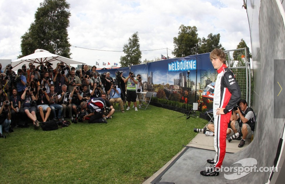 シャルル・ピック(マルシア): 2012年F1レーシングスーツ写真 シャルル・ピック(マルシア): 2012年F1レーシングスーツ写真