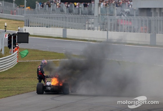 ウェバーのマシン炎上、2013年F1韓国GP