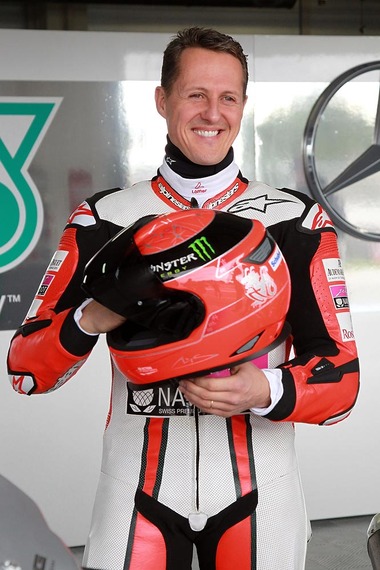 ミハエル・シューマッハ、ポール・リカールでバイクに乗る