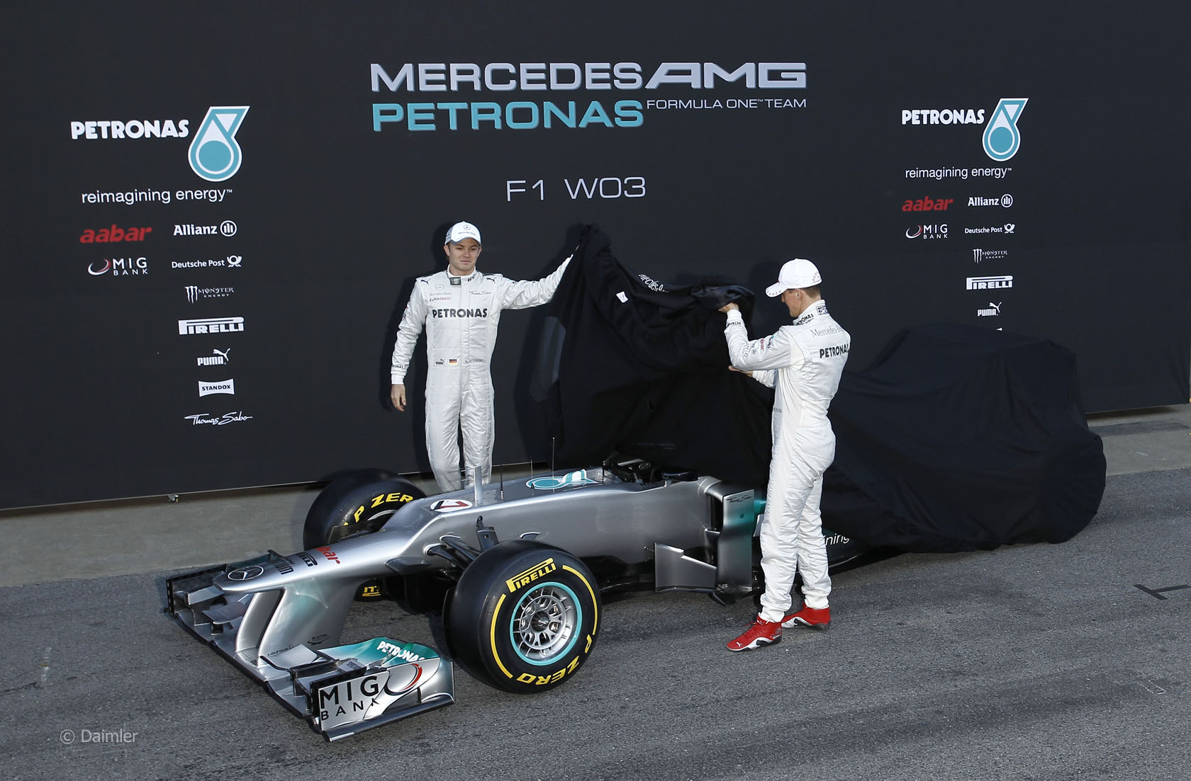 メルセデスW03 発表： 写真 : F1通信