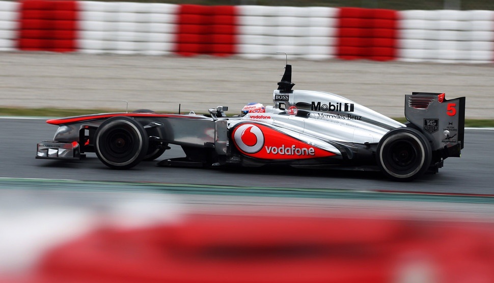 ボーダフォン 13年末にマクラーレンとのスポンサーシップ契約終了 F1通信
