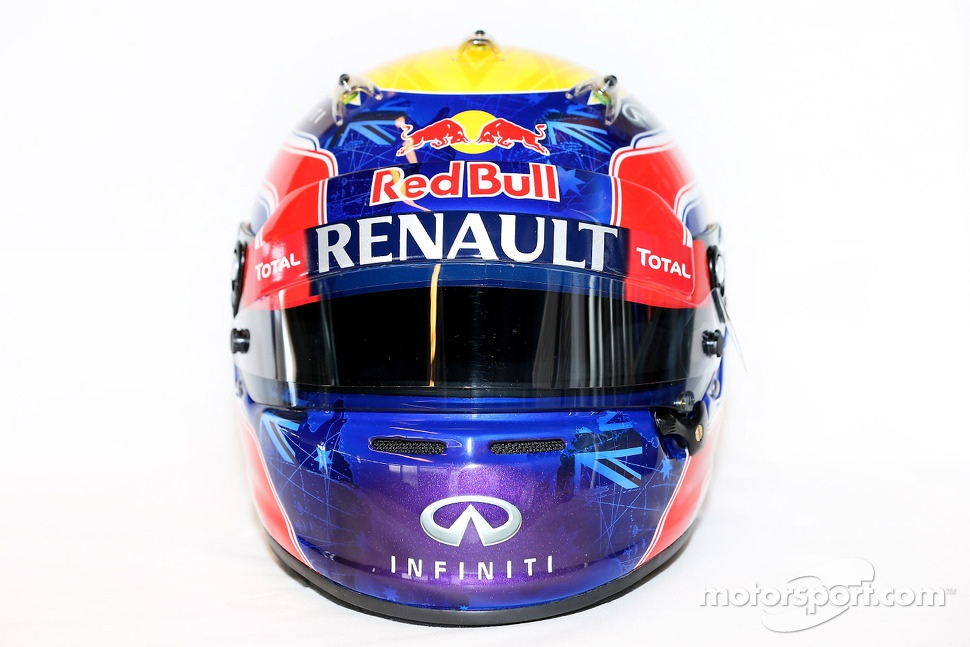 マーク・ウェバー（レッドブル）： F1ヘルメットとレーシングスーツ