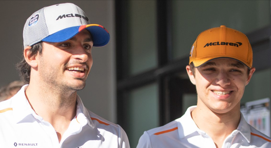 カルロス・サインツ・ジュニアとランド・ノリス(マクラーレン)
