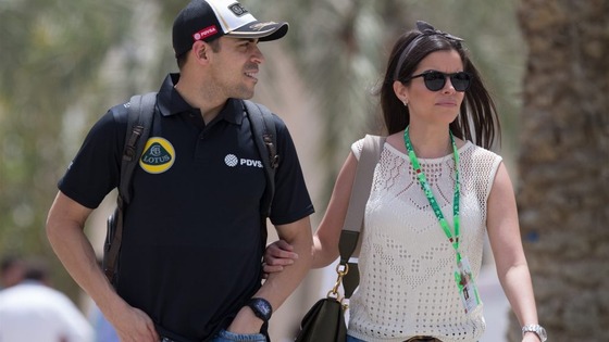 パストール・マルドナドと妻ガブリエラ・タルカニー、2015年F1