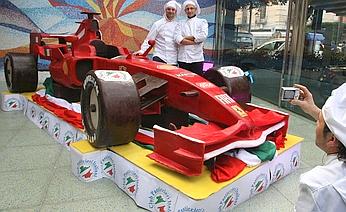 チョコレート製フェラーリF2008 : F1通信