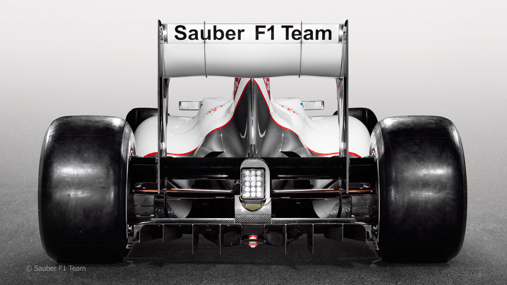ザウバーC31フェラーリ 技術仕様 : F1通信 ザウバーC31フェラーリ 技術仕様 : F1通信
