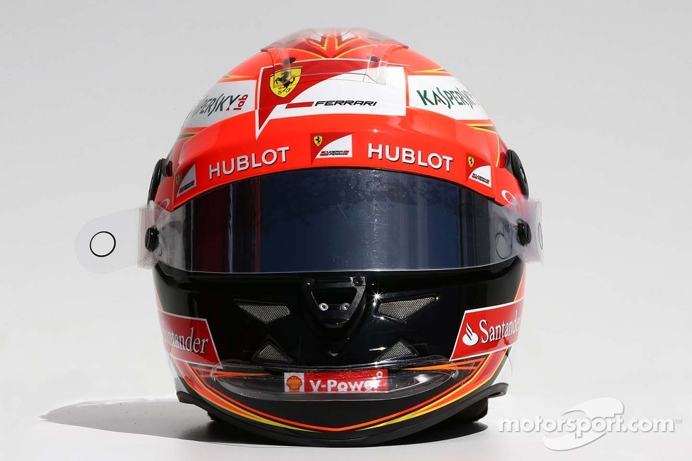 キミ・ライコネン（フェラーリ）： F1ヘルメットとレーシングスーツ