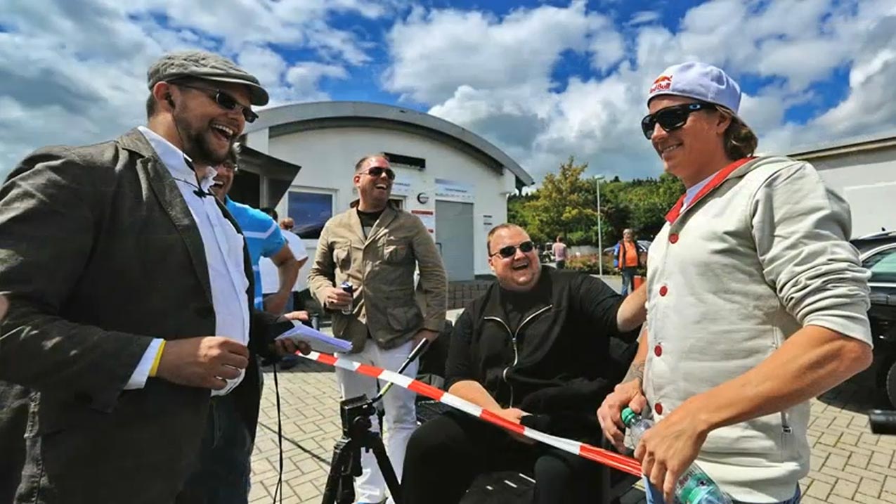 キミ・ライコネン 動画 キム・ドットコムとともにニュルブルクリンクを走行 : F1通信