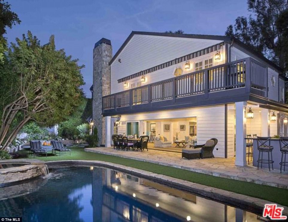 ジェンソン・バトン、ロサンゼルスに7億円の豪邸を購入 写真8枚 : F1通信