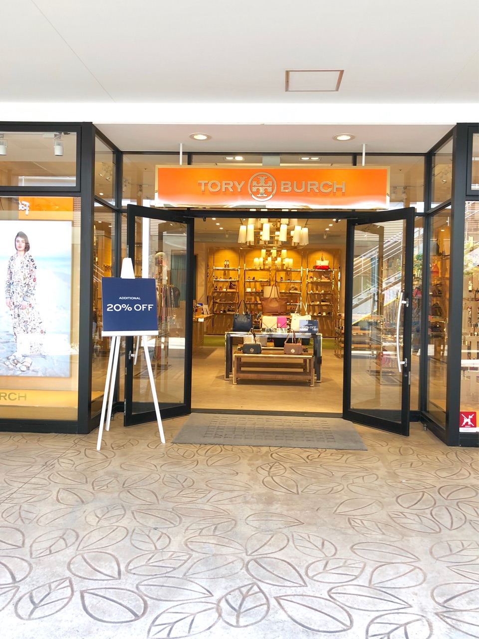 アウトレットモールの戦利品 Marriage Life In Arizona アリゾナで国際結婚 Powered By ライブドアブログ