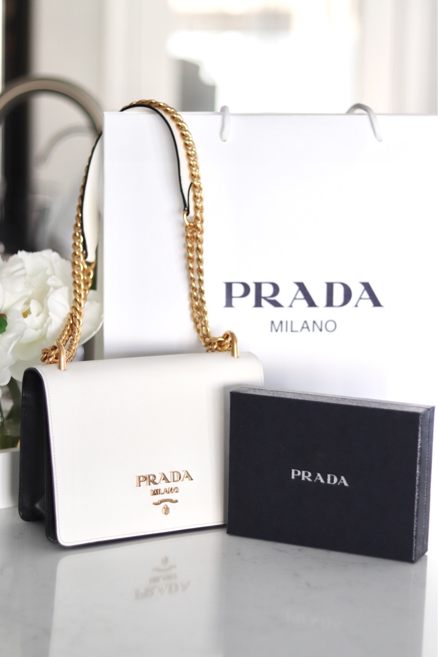 アウトレット戦利品 Prada 他購入品 アウトレット店と通常店の値段を比べてみました Marriage Life In Arizona アリゾナで国際結婚 Powered By ライブドアブログ