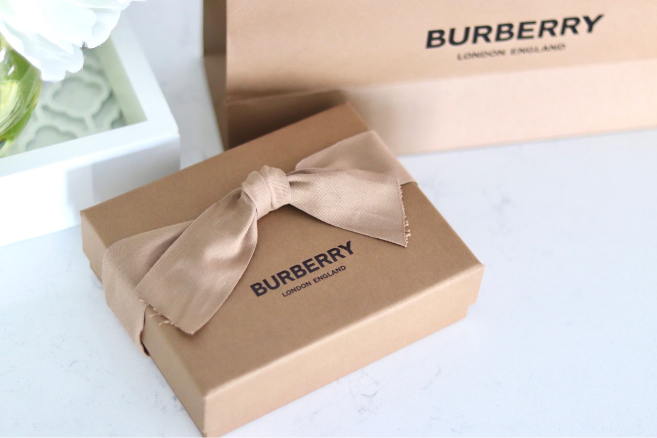 プチプラ可愛い、バーバリーのヘアアクセサリー : Marriage life in