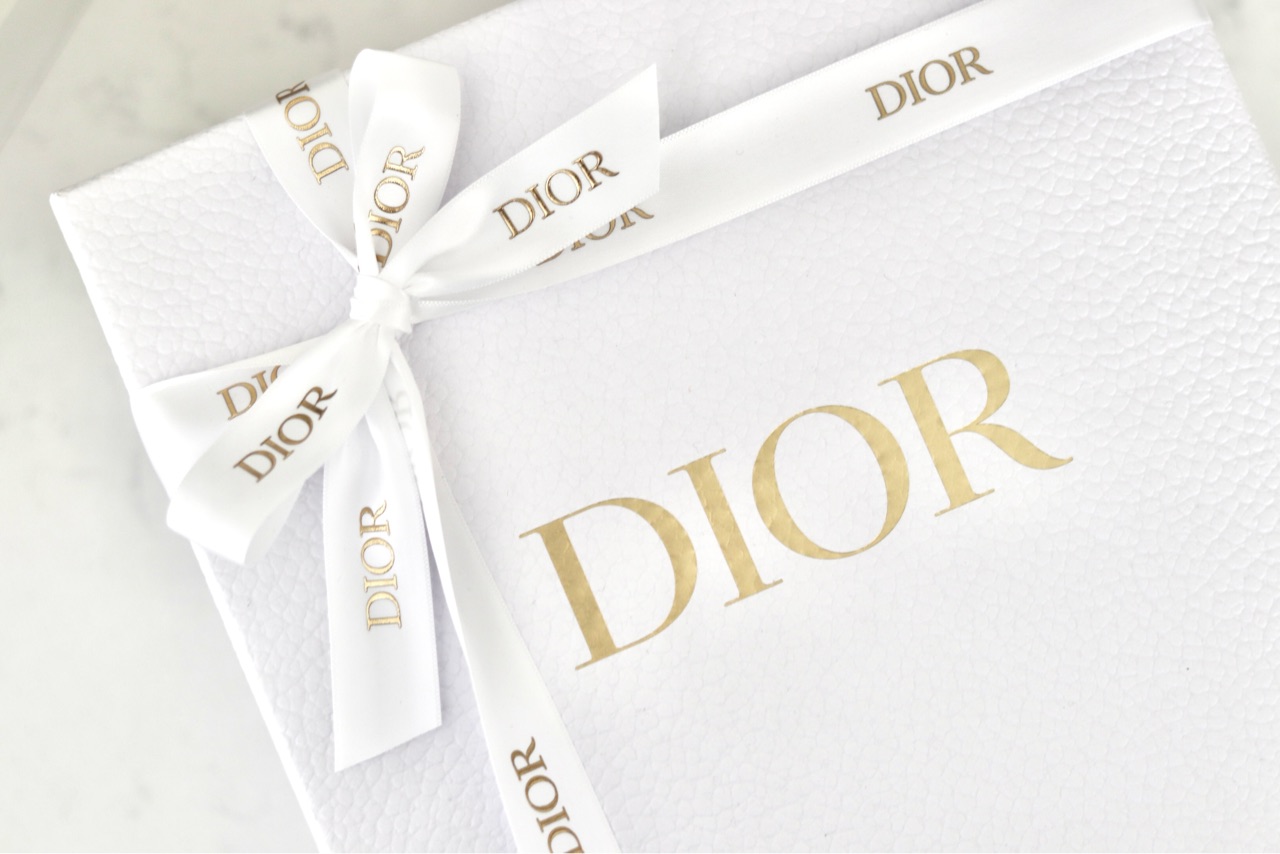 コスメ 31点まとめ売り デパコス、限定色あり Diorなど コスメ 31点まとめ売り デパコス、限定色あり Diorなど ディオール」が