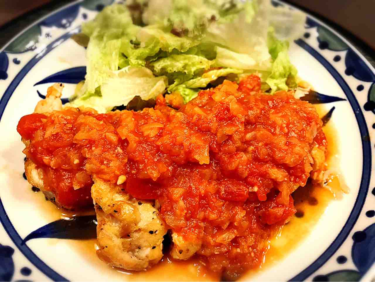豚肉の梅焼き にんじんの卵炒め 鶏のソテートマトソースと照り焼き 豚とじゃがいものバター醤油 にんじんきのこサラダ 他 Gohan As Of Today Foods