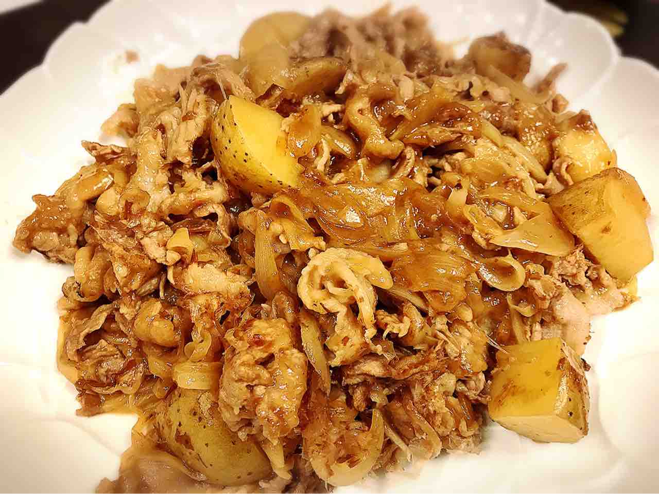 豚肉の梅焼き にんじんの卵炒め 鶏のソテートマトソースと照り焼き 豚とじゃがいものバター醤油 にんじんきのこサラダ 他 Gohan As Of Today Foods 豚肉の梅焼き にんじんの卵炒め 鶏のソテートマトソースと照り焼き 豚とじゃがいものバター醤油 にんじんきのこサラダ 他 Gohan As Of Today Foods