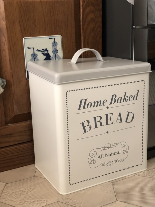 15EB0B37-95B1-487A-A884-184D8790641F