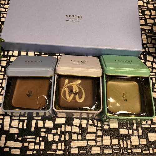 BFAA2B81-1F8C-4670-B24A-1B6C11CEC775