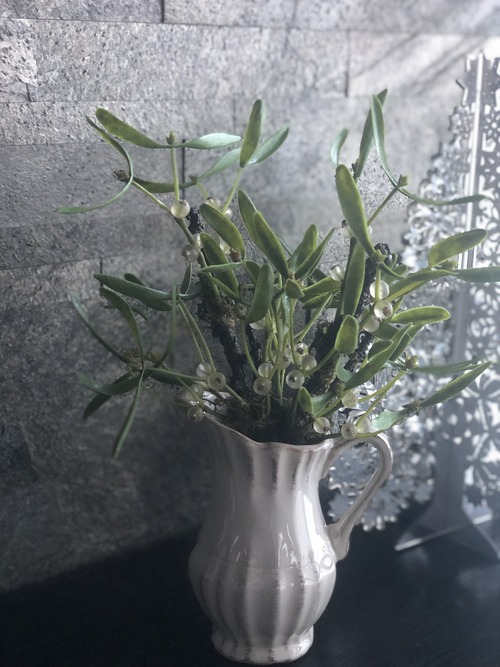 7B2EAFA4-F12E-4E9E-8DDF-45C410B1F3EF